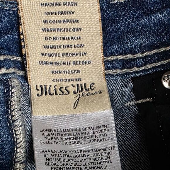 Miss Me Cropped Jeans 29 Clayton Fleur de Lis Bling - Picture 9 of 10